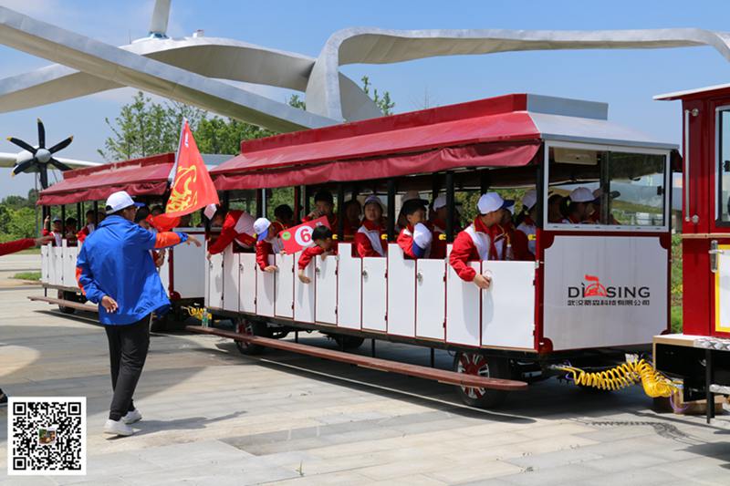 58座無軌觀光小火車